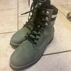 Nwot Women’s Nautica Galiah Green Faux Suede Hiking Boots. Size 8. Nautica Shoes, Shoes Women, Lace Up Boots, Faux Suede, Hiking Boots, Shoe Laces, Hiking, Lace Up, Women Shoes