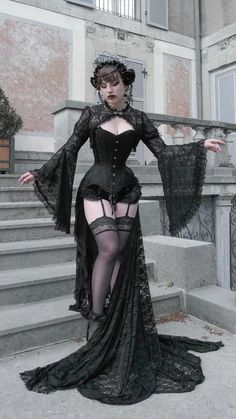 Woman In Black, Alt Fashion, Gothic Outfits, Alternative Outfits, Really Cute Outfits, Celebrity Outfits, Edgy Outfits