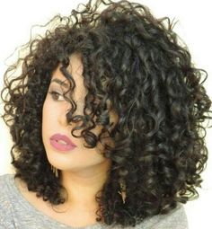 Curly Bobs For Round Faces, Natural Curly Hair Medium Length, Curly Hair Cuts For Round Faces, Curly Cut, Curly Hair Photos, Medium Curly, Medium Curly Hair Styles, Curl Pattern, Curly Hair Inspiration