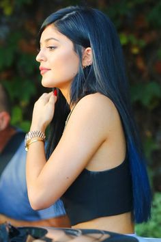 Kylie Jenner New Hair, Kylie Jenner Blue Hair, Kylie Jenner Ear Piercings, Kylie Jenner Piercings, Kylie Hair, Jenner Hair, Kylie Jenner Hair, Birthday Hair