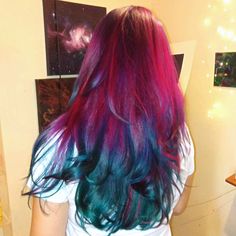 Streaks In Hair, Oil Spill Hair, Red Hair Looks, High Fashion Hair, New Hair Do, Cute Hair Colors, Dyed Hair Inspiration, Dye Ideas, Multicolored Hair