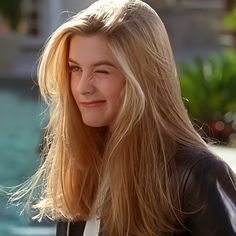 Cher Hair, Clueless Aesthetic, Clueless Cher, Clueless 1995, How To Have Style, Cher Clueless, Cher Horowitz, Alicia Silverstone, 90s Hairstyles