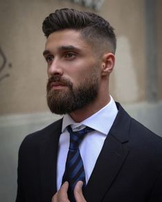 Gentleman Haircut, Stylish Beards, Beard Trend, Man Lifestyle, Beard Maintenance, Men Fade Haircut Short, Beard And Mustache Styles, Mens Beard Grooming, Beard Designs