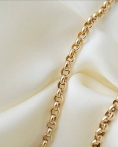 14k pure gold Rolo chain  Available width: 2mm,2.5mm,3mm,3.5mm,4mm,5mm,6mm Available length: 19.5inches-20inches-21.5inches-22inches-23.5inches-24inches-25..5inches-27.5inches Our Pledge: 1. All items to be Brand New and authentic. 2. All gemstones to be 100% genuine and mined from the earth. 3. Jewelry guaranteed to be solid 10K / 14K / 18K 4. You will receive your order as shown. 5. Your order to be shipped, on time, as promised. 6. We will honor all policies, terms and conditions. 7. We offer Rolo Chain Necklace, Gold Rolo Chain Necklace, Real Gold Chains, Dainty Chain Necklace, Chain For Men, 18k Gold Chain, Gold Link Chain, Gold Rope Chains, Solid Gold Chains