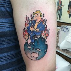 falout Tattoo Pinup, Favorite Tattoos, Fallout 3, Cartoon Tattoos, Art Tattoos, Hair Dye, Fallout, Body Art Tattoos