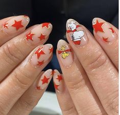 Christmas Snoopy Nails, Snoopy Nails Christmas, Snoopy Christmas Nails, Nail Art Character, Snoopy Nail Art, Nail Ideas Brown, Unique Christmas Nails, Most Beautiful Nails