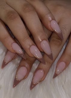 Almond Shape Tip Nails, Almond Nails Designs Wedding Guest, Almond Point Nails Designs, Almond Nails November 2024, Short Almond Acrylic Nails Fall Colors, Fall Inspo Nails Almond Shape, Long Almond Nails Winter, Nail Ideas Stiletto Medium, Long Almond Nail Inspiration