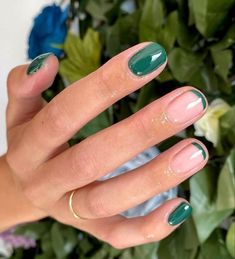 Simple Powder Dip Nails, Simple Short Spring Nails, Vacation Short Nails, Cute Short Natural Nails, Simple Biab Nails, Very Short Gel Nails, Very Short Nails Ideas, Nails Pale Skin, Super Short Gel Nails