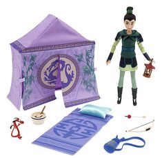 an action figure is shown next to a tent and other items for the dollhouse