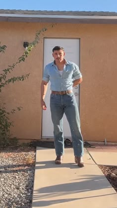 Nice Western Outfits For Men, Modern Western Outfit Men, Country Men Outfits Casual, Western Style Outfits Men, Southern Mens Fashion, Casual Cowboy Outfit, Cowboy Outfit Aesthetic, 80s Summer Outfits Men, Dadcore Aesthetic