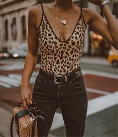 FREE SHIPPING One Piece Leopard Strappy Shirt Bodysuit JKP1029 High Rise Black Jeans, Quoi Porter, Nyc Street Style, Chique Outfits, Boho Style Outfits, Mode Casual, Fashion Blogger Style