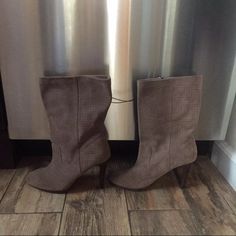 New With Tag H&m Casual Boots For Fall, Casual Winter Boots By H&m, Trendy H&m Boots For Fall, H&m Casual Winter Boots, Trendy H&m Fall Boots, H&m Casual Fall Boots, Casual H&m Boots For Fall, Casual H&m Winter Boots, H&m Heels