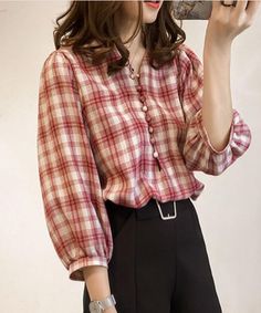 Casual Shirt Look, Model Kemeja, Three Quarter Sleeve Shirt, Three Quarter Sleeve Blouses, Plaid Shirt Women, Shirt Blouses Tops, Plaid Blouse, Fashion Attire, Look Vintage