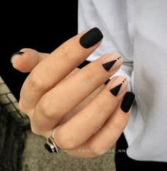 Edgy Gel Nails, Black Nails Matte, Simple Black Nail Art, Diy Outfits, Mens Nails, Matte Black Nails, Nails Matte, Art Design Ideas, Black Nail Art