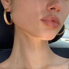 Lip Fillers, In A Car, Perfect Body, Pretty Face, Glow Up?, Maquillaje De Ojos, Body Goals, Clear Skin, A Car