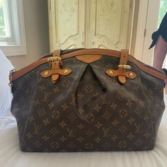 Okay Condition- Shows Wear ( See Photos ) No Exterior Stains Feel Free To Send Any Questions Length: 13” Height: 11.5” Drop: 7” Strap Drop: 7” Exterior Stain, Bags Louis Vuitton, Louis Vuitton Bags, Monogram Canvas, Louis Vuitton Bag, Louis Vuitton Monogram, Bag Lady, Louis Vuitton, Monogram