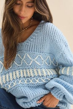 Elsa Chunky Knit Sweater in Blue Disney Fits Winter, Unique Clothing Pieces, Chilly Fits, Outfit Inspo Christmas, Winter Sweaters For Women, Tops Winter, Xmas List, Chunky Knit Sweater, Stitching Details