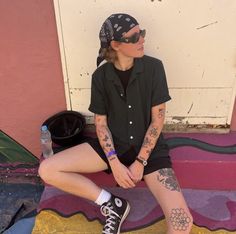 alli bellairs via hallyn’s IG Masc Festival Outfit, Rave Outfits Masc, Masc Lesbian Style Summer, Festival Outfits Masc, Alli Bellairs Outfits, Hallyn Bellairs, Lesbian Festival Outfit, Masc Vacation Outfits, Queer Festival Outfit