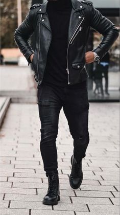 Man In Black, Best Leather Jackets, Stylish Men Casual, Winter Outfits Men