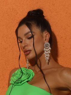 Elevate your style with the Brioni Pearl Fringe Earrings. Handcrafted with a perfect blend of elegance and subtlety, these earrings boast delicate pearl strung together with intricate fringe gathered together on a single hoop. An exquisite accessory for any occasion. Pearl Fringe, Nails Necklace, Jumpsuits And Romper, Feather Dress, Club Style, Maxi Dress Green, Girls Club, Fringe Earrings, Embellished Dress