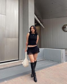 Low Waist Skirt Outfits, Flowy Mini Skirt Outfit, Black Ruffle Skirt Outfit, Low Rise Mini Skirt Outfit, Ruffle Mini Skirt Outfit, Black Ruffle Mini Skirt, Ruffle Skirt Outfit, Black Mini Skirt Outfit, Black Lace Mini Skirt