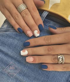 Unghie Sfumate, Art Designs Ideas, Short Gel Nails, Cute Gel Nails