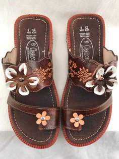 WOMENS LEATHER HUARACHE Traditional Floral Design Mexican Sandals all Sizes - Etsy UK Traditional Floral Design, Mexican Sandals, Dr Shoes, Funky Shoes, Girly Shoes, Aesthetic Shoes, Swag Shoes, Pretty Shoes, Dream Shoes