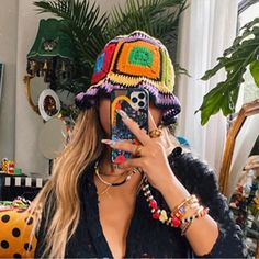 Very Trendy !!! Multi Colored Crochet Hat Outfit Black Woman, Bucket Hat Outfit Black Women, Knitted Bucket Hat, Women Bucket Hat, Shein Accessories, Bucket Hat Outfit, Hat Outfit, Teen Outfits, Boho Hat