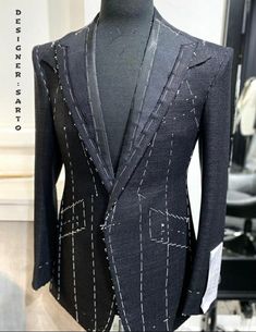 Bespoke Tailoring Techniques, Trendy Suits For Men, Suit Tailoring, Italian Tailoring, Menswear Details, Trendy Suits, Coat Pattern Sewing, Italian Suit