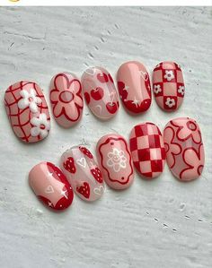 Nail Sunny, Kutek Disney, Gel Nail Strips, Minimal Nails, Pretty Nail Art Designs, Pretty Gel Nails, Really Cute Nails, Soft Nails, Nail Sticker