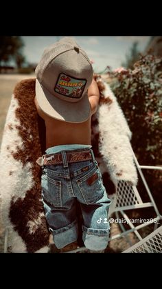 Western Baby Photo Shoot, Baby Boy Announcement Pictures, Hunting Baby Pictures, Baby Fever Boys, Western Baby Pictures, Newborn Boy Photoshoot, Western Baby Boy