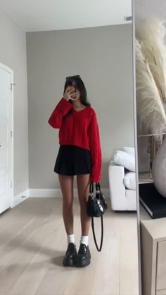 White Top Black Dress, Christmas Party Outfits Edgy, Cute Outfits Preppy School, Nice Sweater Outfits, Fall Outfit With Loafers, Preppy 2023 Outfits, Cute Cinema Outfit, Loafers School Outfit, Issey Moloney Outfits