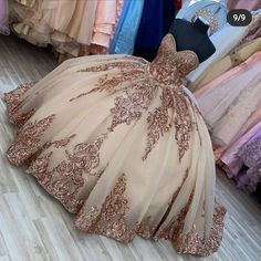 Rose Champagne Quinceanera Dresses, Rose Gold 15 Dress, Rose Gold And White Quinceanera Dresses, Rose Gold Quinceanera Dresses Mexican, Quinceanera Dresses Champagne Pink, Rose Gold Quinceanera Theme Ideas, Light Pink Quinceanera Dresses Rose Gold, Champaign Quince Dress, Champagne Sweet 16 Dresses