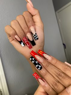 Cute Mickey Mouse Acrylic Nails, Cute Mickey Mouse Nails, Short Mickey Mouse Nails, Clear Disney Nails, Nicky Mouse Nails, Mickey Mouse Clubhouse Nails, Mickey Acrylic Nails