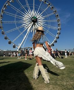 Ladies Night Outfit, Festival Outfits 2023, Eivissa Ibiza, Style Coachella, Boho Festival Outfit, Coachella 2023, Coachella Looks