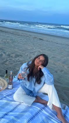 Laidback Beach Outfit, Cloudy Day Beach Outfit, Casual Beach Town Outfits, Beach Blue Outfit, Coastal Brunch Outfit, Hampton Beach Outfit, Halifax Aesthetic Outfits, Beach Picnic Aesthetic Outfit, Cold Beach Town Outfit