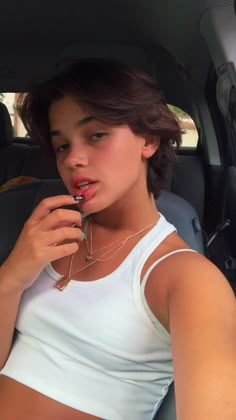 Short Womans Hair Cuts, Short Tiktok Hair, Tomboy Girl Short Hair, Girl Short Hair Tomboy, Very Short Straight Hair, Very Short Hair Cuts For Women, Short Girl Hair, Androgynous Hair Short, Short Hair Tiktok