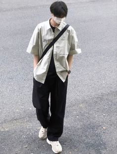 Korean Street Fashion Mens, Baggy Outfits Men, Japan Fits, Korean Men Fashion, Sporty Outfits Men, Korean Street Fashion Men, Asian Men Fashion, Asian Streetwear