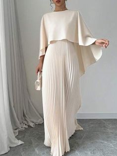 SHEIN Privé Vestido Casual Feminino Elegante de Cor Sólida e Estilo Minimalista com Mangas Poncho Veiled Dresses, Stylish Formal Dresses, Cape Fashion, Evening Wrap, Poncho Dress, Long Cape, Boho Style Dresses, Pleated Maxi Dress, Pleated Maxi