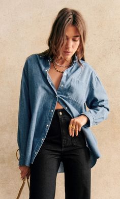 New in | Womenswear | Sézane Sezane Max Shirt, 70s Denim, Style Aesthetic, Fashion 2024, Cultura Pop, Parisian Style, Deep Blue, Fall Fashion, Autumn Fashion