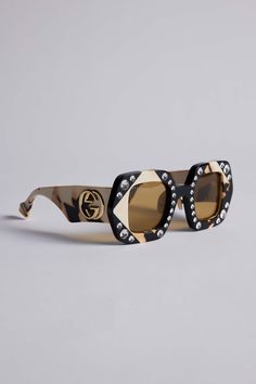 Spotlight on Luxury: These Gucci sunglasses are a testament to timeless style and modern flair. Find your pair at the best price on #italist and revel in the art of Italian design. ✨ A fusion of classic elegance and contemporary charm, perfect for your unique Pinterest collection. 🌟 #GucciSunglasses #DesignerFashion #LuxuryLifestyle #italistBestPrice #StylePin Gucci Eyewear, Current Fashion, Gucci Sunglasses