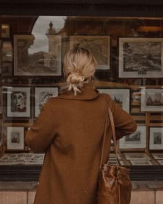 Art Academia, Jonathan Safran Foer, Winter Ootd, Foto Poses, Trik Fotografi, Minimal Chic, Beige Aesthetic