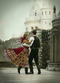 Eastern Europe Aesthetic, Braided Chain Stitch, Hungarian Dance, Hungarian Folk Art, Popular Costumes, Transylvania Romania, Buda Castle, Hungarian Embroidery