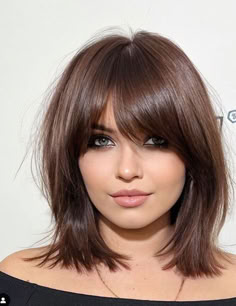 Lob Hairstyle, Lob Haircut, Shoulder Length Hair Cuts, Haircuts With Bangs, Medium Hair Cuts, Shoulder Length Hair, Medium Length Hair Cuts, Great Hair, Medium Hair