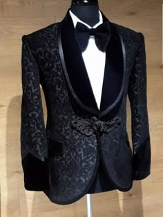 Dinner Jackets For Men, Mochee Kent, Dinner Jacket Wedding, Mens Evening Wear, Silver Suit, Wedding Blazer, Wedding Dresses Men Indian, Men's Tuxedo, Black Suit Wedding