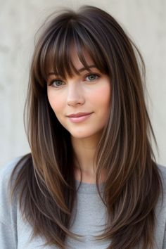 27  Long Hairstyles for Round Faces Women 15 Medium Hairstyles Round Face, Long Hairstyles For Round Faces, Faces Women, Long Face Hairstyles, Long Curls, Round Face Haircuts, Long Hair With Bangs, Elegant Styles