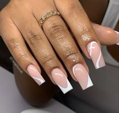 Summer Nails Simple Square, Nude Nail Designs Classy, Nude Tapered Square Nails, Medium Square Nails Designs, Medium Square Acrylic Nails Designs, Classy Vacation Nails, Sophisticated Nails, Cruise Nails, Classy Acrylic