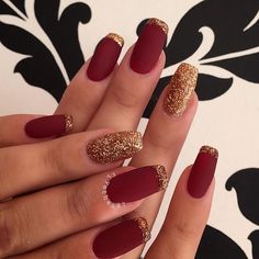 For the lovely✨#cle #classy Nail Art Mariage, Maroon Nail Designs, Red Matte Nails, Red And Gold Nails, Bridal Nails Designs, Red Gel Nails, Wedding Nail Art Design, Image Nails, Maroon Nails