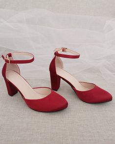 Hoco Heels, Women Wedding Shoes, Random Products, Bridesmaids Shoes, Heels Short, Girl Apartment, Burgundy Heels, Holiday Shoes, Bow Women