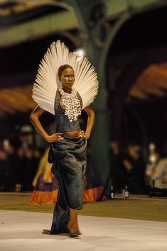 Stories In Costumes-Oumou Sy Fashion Show by Salwa Rashad Africa Fashion, African Culture, Past And Present, Black People, Train Station, Art Show, Making Out